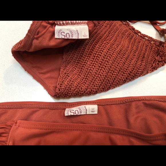 SO crochet bikini. Top Large; bottoms Medium. - Picture 6 of 6